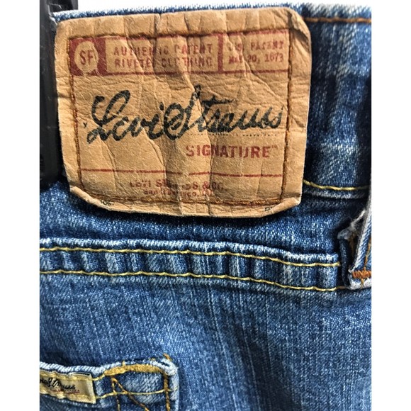 Distressed Levi Low Rise Bootcut Misses 18 Stretch Jeans - Picture 6 of 8